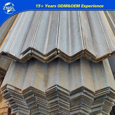 Hot Rolled Steel Angle with Galvanized or Black Punching Service and IS0 Certification